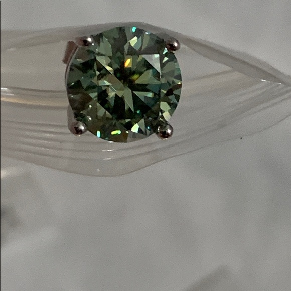 Silver moissanite diamond Earrings - Picture 6 of 6